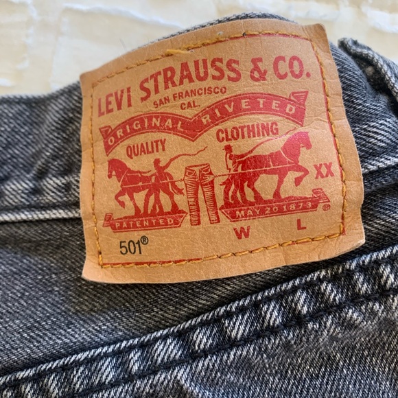 LEVIS 501 Shorts - Picture 4 of 4